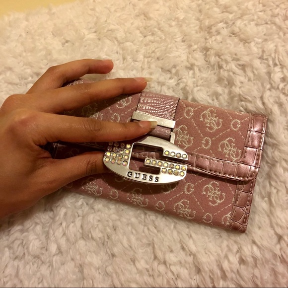 GUESS WALLET - Picture 2 of 4